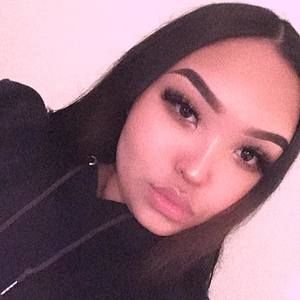 Meet your Posher, Alina